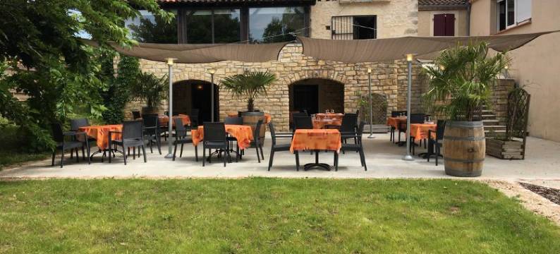 贝日里餐厅酒店(Logis Hotel la Bergerie Hôtel 3 étoiles Restaurant Savoureux)图片