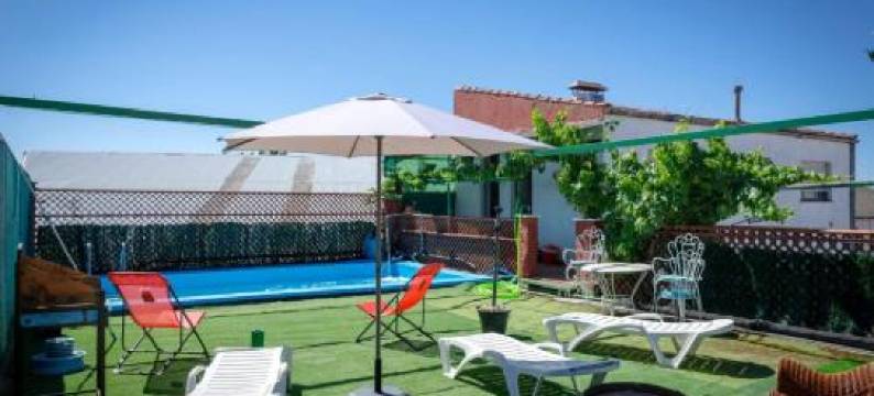 比蒂古迪诺 3 居私人别墅 - 附私人游泳池/设备完善阳台/无线上网(Charming Villa in Vitigudino with Private Pool)图片