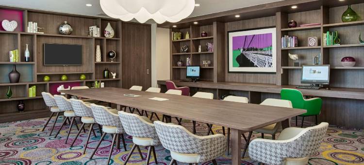 布里斯托尔市中心希尔顿欢朋酒店(Hampton by Hilton Bristol City Centre)图片