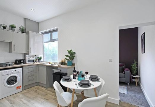 Stunning 4-Bed House in Manchester Hotel Overview