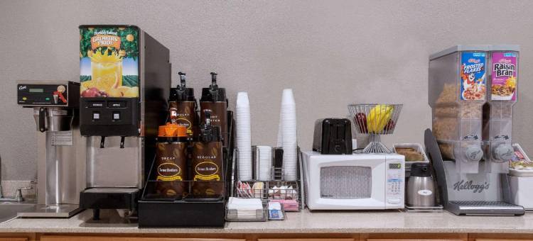 巴斯特罗普速8酒店(Super 8 by Wyndham Bastrop TX)图片