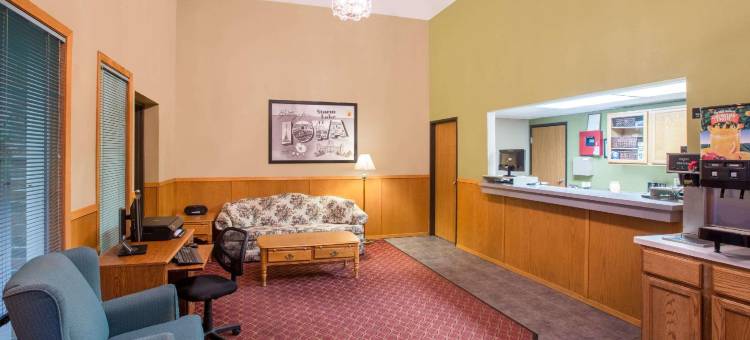 斯托姆莱克速8酒店(Super 8 by Wyndham Storm Lake)图片