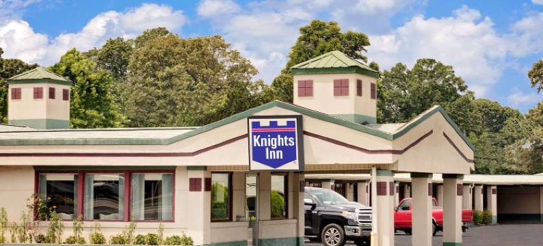 麦迪逊高地骑士酒店(Knights Inn Madison Heights)图片