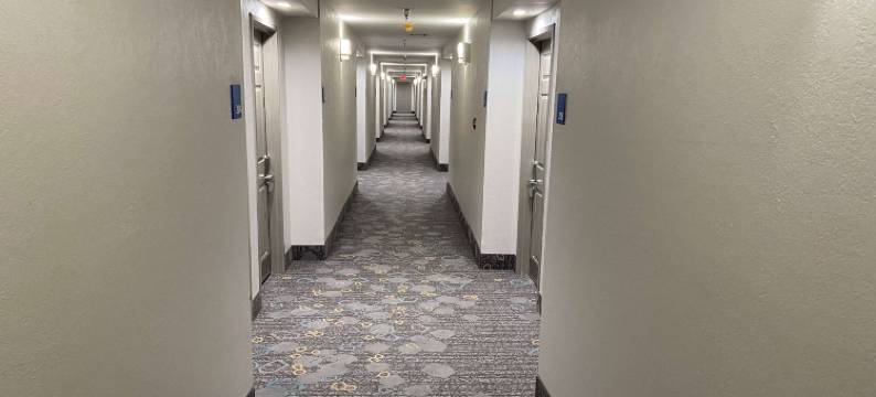 塔勒阔戴斯套房酒店(Days Inn & Suites by Wyndham Tahlequah)图片