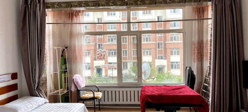 小镇家庭公寓(商业街1号分店)图片