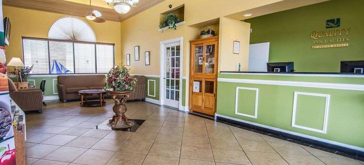 北多拉山凯艺套房酒店(Quality Inn & Suites Mt Dora North)图片