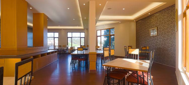 乌塔卡蒙德拜克阳光大酒店(The Byke Sunshine Grand Ooty)图片