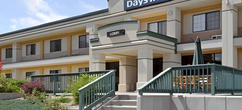 西拉皮德城温德姆戴斯酒店(Days Inn by Wyndham West Rapid City)图片