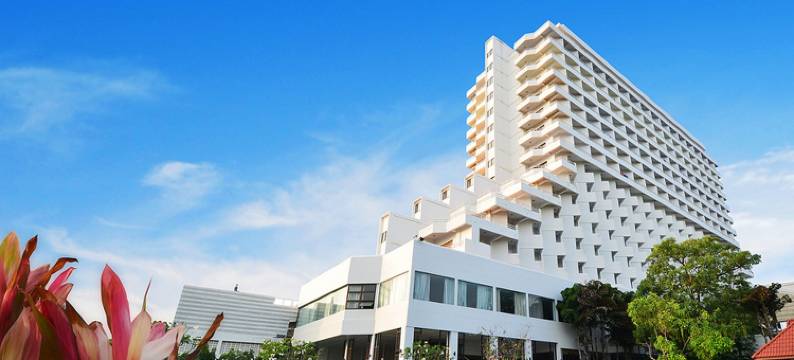 欢迎中天海滩酒店(Welcome Jomtien Beach Hotel)图片