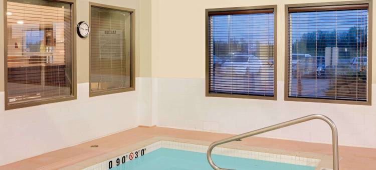 卡普斯卡辛温德姆速8酒店(Super 8 by Wyndham Kapuskasing)图片