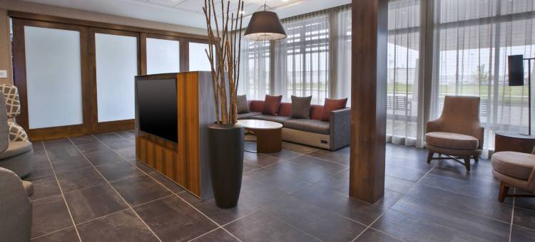 本顿港圣约瑟夫万豪万怡酒店(Courtyard St. Joseph Benton Harbor)图片