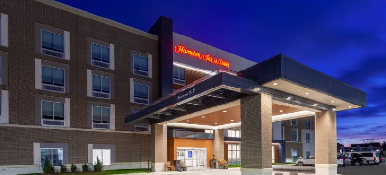 底特律布卢姆菲尔德山欢朋套房酒店(Hampton Inn and Suites by Hilton Bloomfield Hills Detroit)图片