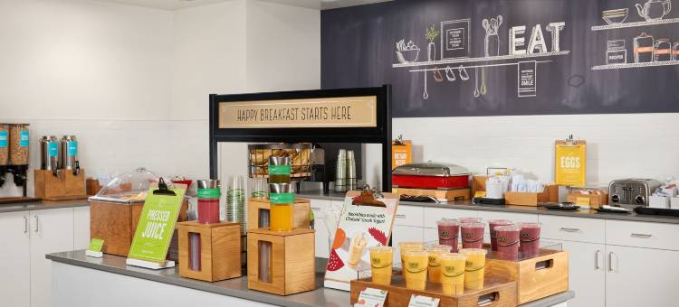 布尔利希尔顿欢朋酒店(Hampton Inn by Hilton Burley)图片