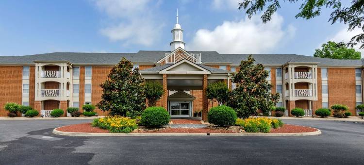 狩猎岭贝斯特韦斯特优质酒店(Best Western Plus Inn at Hunt Ridge)图片