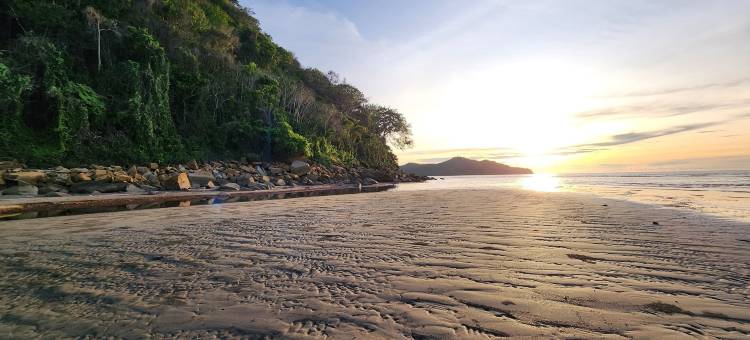 哥打柏露海湾边缘度假村(The Bay Edge Resort Kota Belud)图片