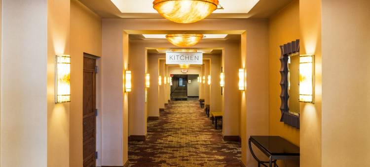 南普莱恩菲尔德-皮斯卡塔韦假日酒店(Holiday Inn South Plainfield-Piscataway)图片