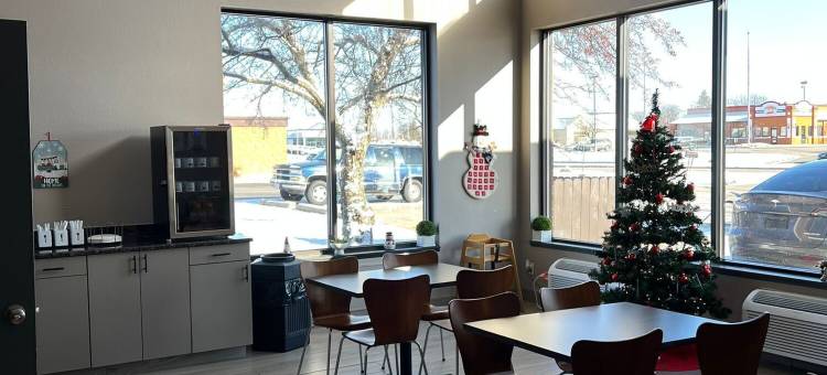 沃特敦威斯康辛速8酒店(Super 8 by Wyndham Watertown WI)图片
