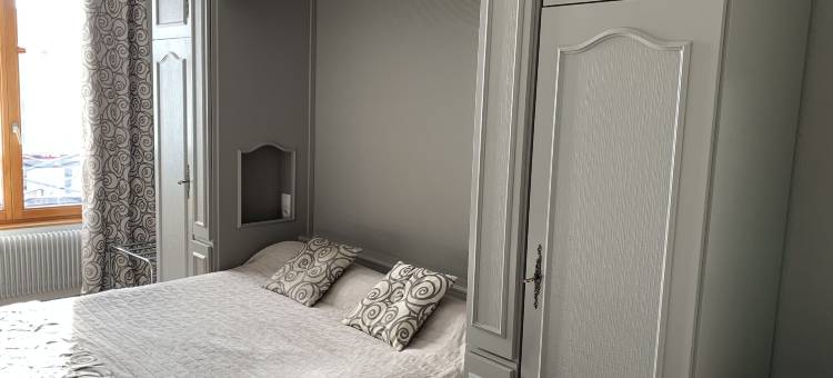 弗吉斯涛特尔酒店(Logis-Cit'Hôtel des Vosges 5 Rue de la Gare)图片