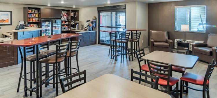 亨特斯维尔我的地方酒店(My Place Hotel-Huntersville, NC)图片