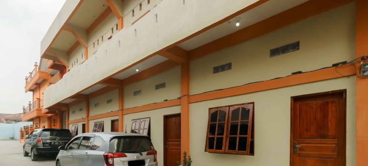 红多兹酒店-近贝拉斯塔基库布山(RedDoorz Near Bukit Kubu Berastagi)图片
