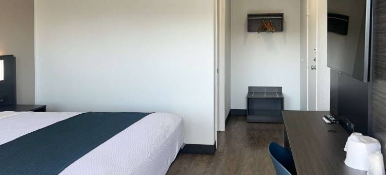 图莱里6号汽车旅馆(Tulare, CA)图片