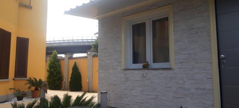 B&B房间 - B & b绿洲激情博览会 - 三人房(Room in B&B - B & b Oasis Passion Fiera - Triple Room)图片