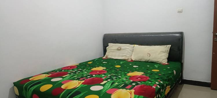 O安妮西亚酒店住宿-靠近马塔兰第二国立中学(Hotel O Penginapan Annisya Near SMA Negeri 2 Mataram)图片