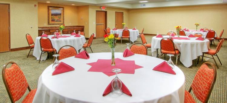 Holiday Inn Express Hotel & Suites Las Vegas, an IHG Hotel图片