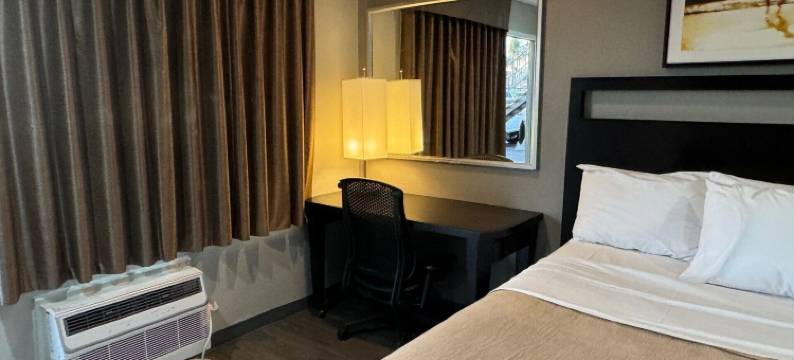 罗德威旅馆 埃尔卡洪 - 圣地亚哥东(Rodeway Inn El Cajon - San Diego East)图片