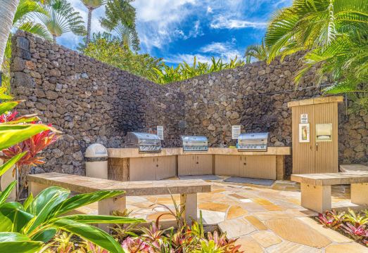 Breathtaking Views and Luxury Amenities - Stunning Oceanfront Getaway Hotel Overview