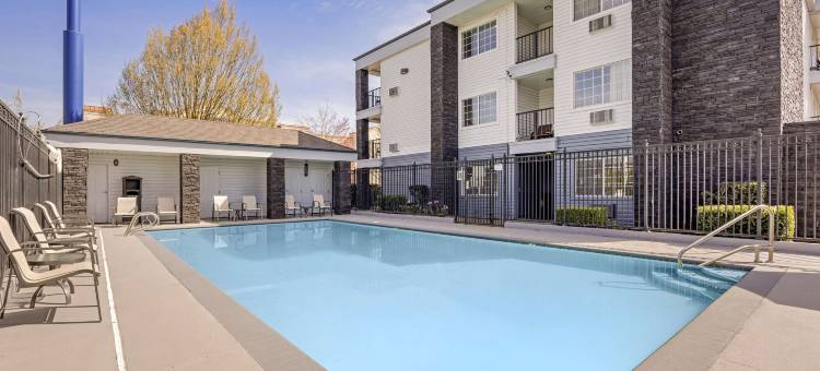 贝斯特韦斯特优质大庄园酒店(Best Western Plus Grand Manor Inn)图片