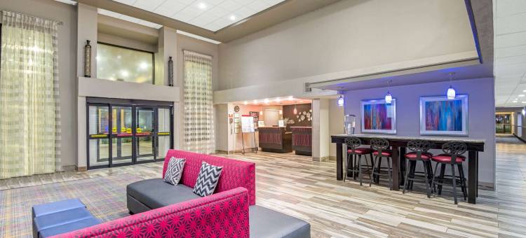 丹尼森北泰克瑟马湖拉昆塔温德姆套房酒店(La Quinta Inn & Suites by Wyndham Denison - N. Lake Texoma)图片