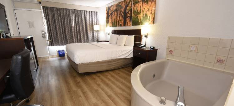 斯图尔特温德姆戴斯酒店(Days Inn by Wyndham Stuart, FL)图片