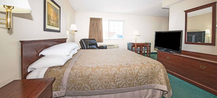 里士满温德姆速8酒店(Super 8 by Wyndham Richmond)图片