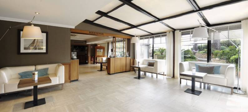 圣依古夫酒店(Van der Valk Hotel Saint-Aygulf)图片