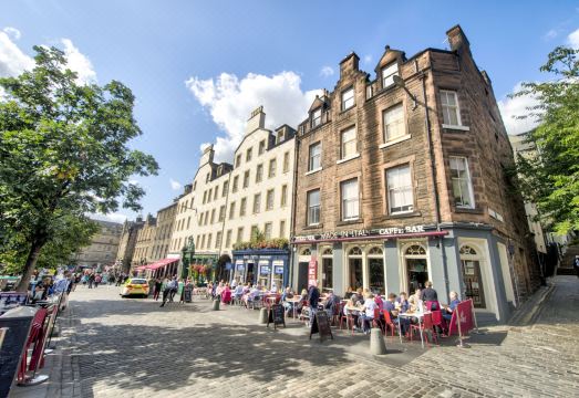 Charming Grassmarket Apartment with Castle View Hotel Overview