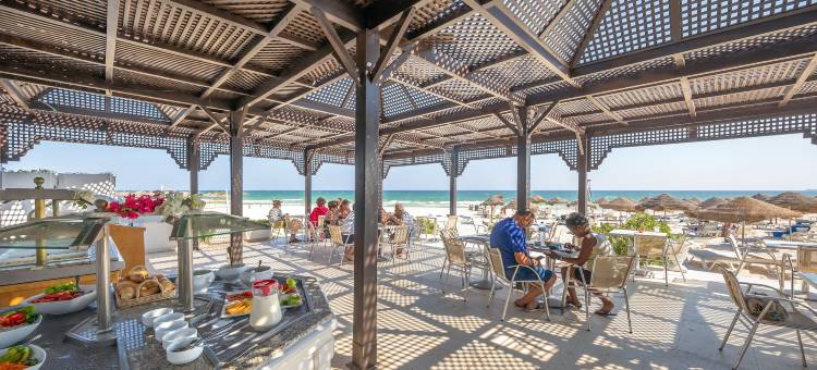 马哈巴海滩酒店(Marhaba Beach)图片