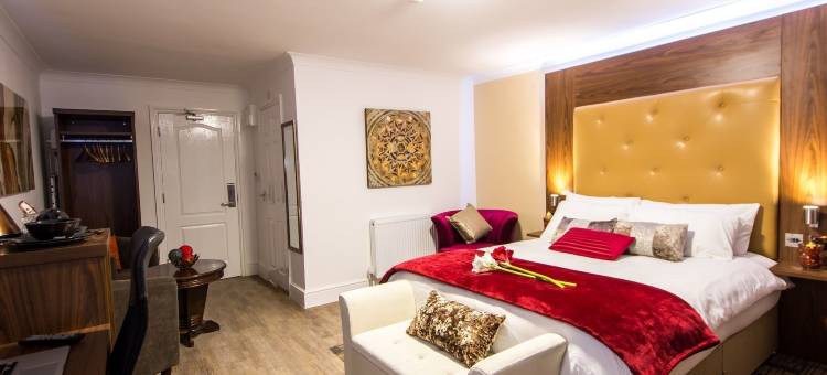 盖特威克特里维尔斯酒店(Trivelles Gatwick Hotel & Airport Parking)图片