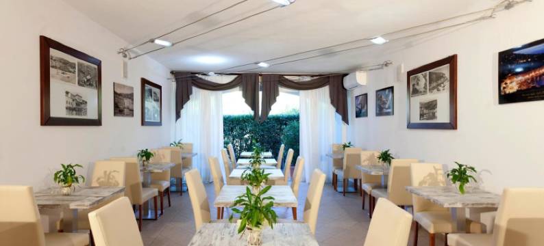 斯梅拉尔多别墅酒店(Hotel Villa Smeraldo)图片