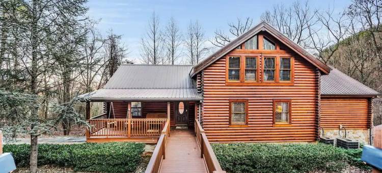 高端豪华小屋 桑拿 热水浴缸 游戏室(Round Top Way Cabin by Beyond Expectations)图片