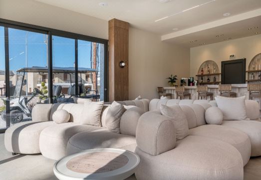 Anna Island Hotel Overview