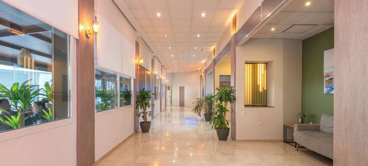 帕拉索尔花园酒店(Hotel Parasol by Dorobe)图片