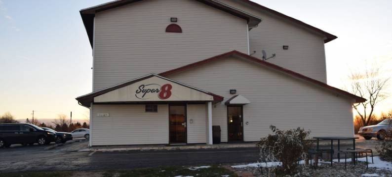 萨吉诺温德姆速8酒店(Super 8 by Wyndham Saginaw)图片