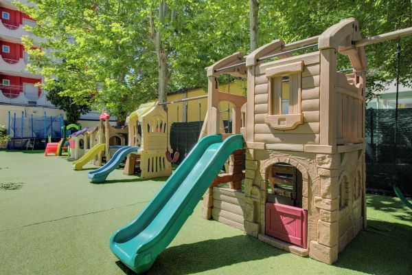 Hotel AiglonHotel Overview