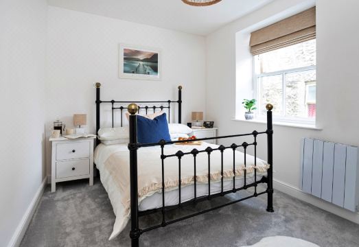 Courtyard Cottage Hotel Overview