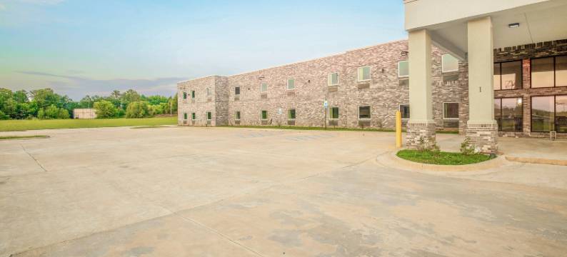 OYO 阿代尔斯维尔卡尔洪南I-75酒店(OYO Hotel Adairsville Calhoun South I-75)图片