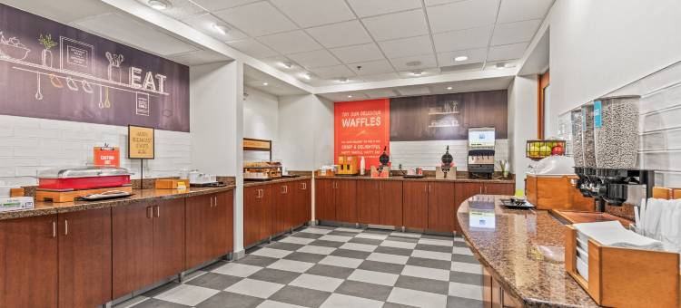 丹佛东北 - 布赖顿希尔顿欢朋酒店(Hampton Inn Denver Northeast-Brighton)图片