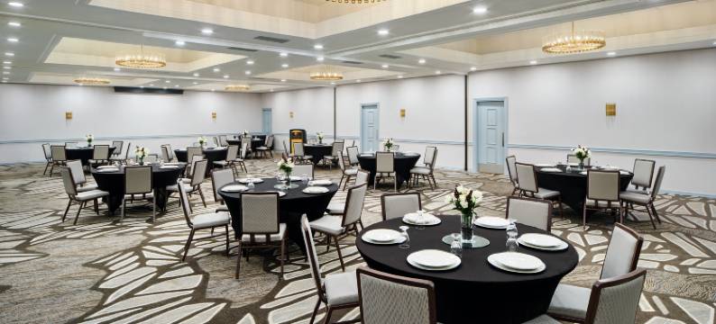 落基山希尔顿逸林酒店(DoubleTree by Hilton Hotel Rocky Mount)图片