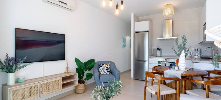 Holiday home with sea view, Nerja图片