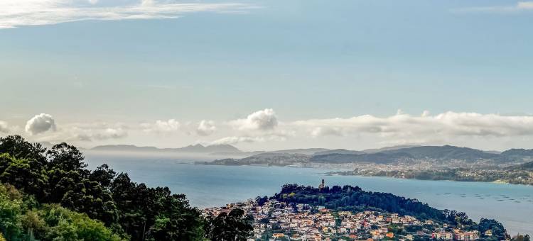 Holiday Home in Redondela with Sea Views图片